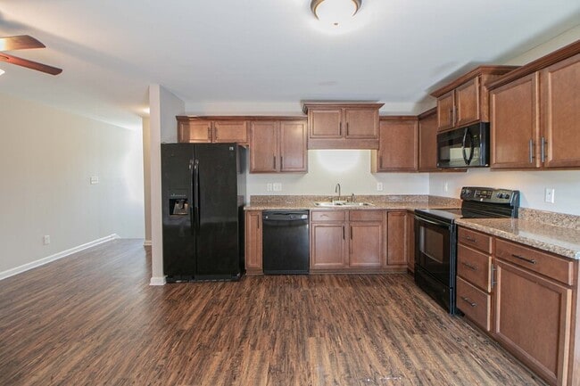 Photo - 1716 Thistlewood Dr