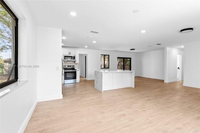 Photo - 14171 SW 37th Ct