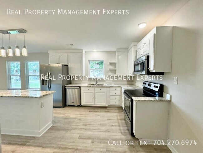 Photo - 1855 Lane St-