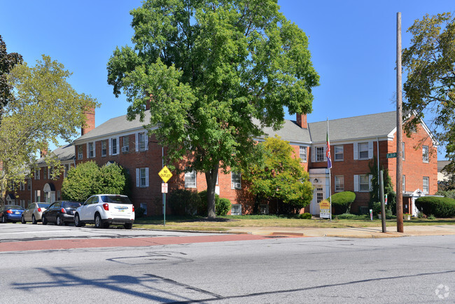 Building Photo - Elbur Avenue Rental