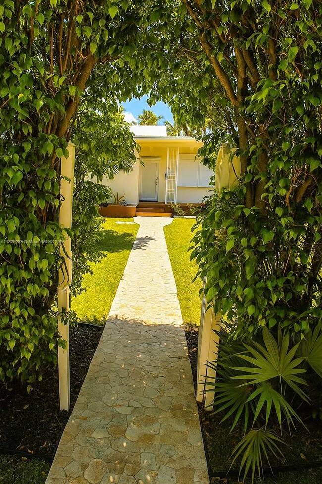 Building Photo - 1325 Marseille Dr Rental