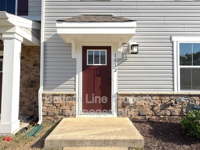 Photo - 1612 Aspire St