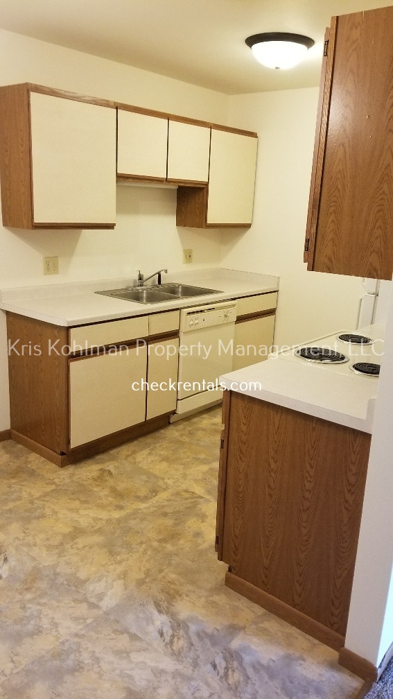 Photo - 1242 N Forest Ln Apartment Unit 1242