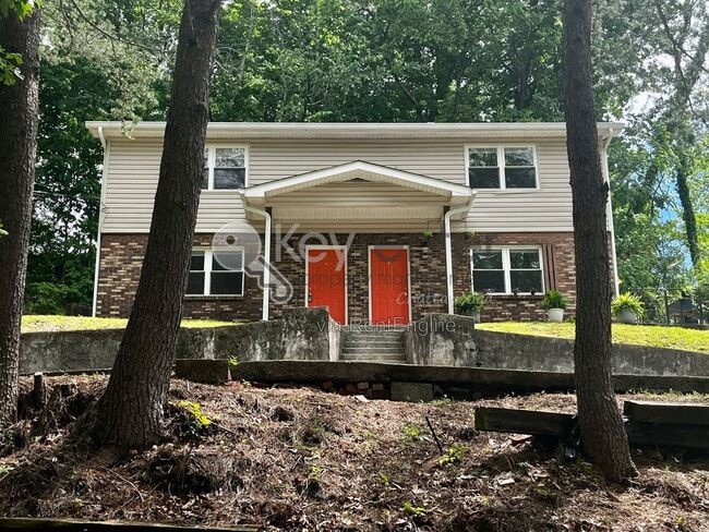Building Photo - 1612 Knickerbocker Ave