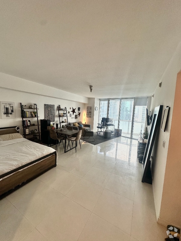 Building Photo - 475 Brickell Ave Unit 2910 Rental