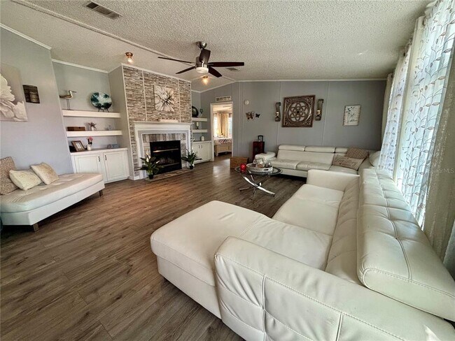 Photo - 6433 Orris St