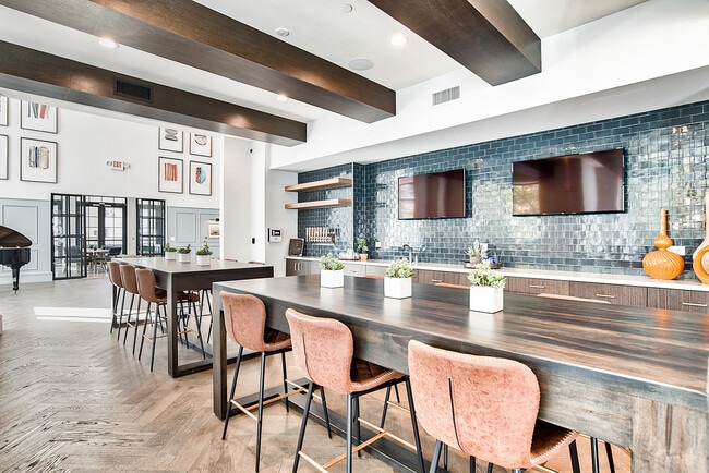 Tap Room & Lounge