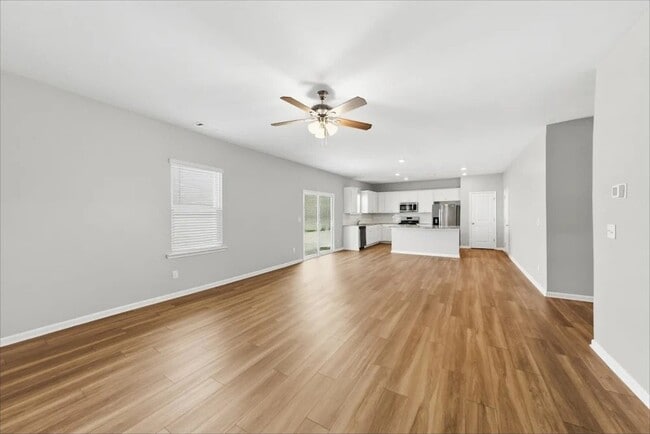 337 Amsterdam Way