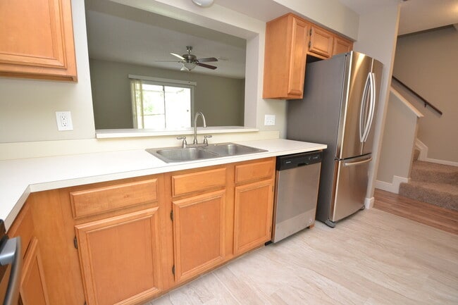 Photo - Beautiful 2/2.5 Winter Springs Townhome ~ Newer Paint & Flooring ~ End Unit with Pond View!