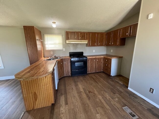 Photo - Renovated 2 Bedroom 2 Bath Home(Trailer) on 4 Acres with Pond For Rent!!