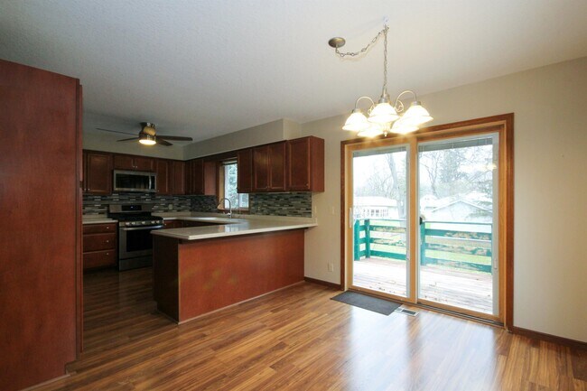 Photo - 5358 Clayton Dr