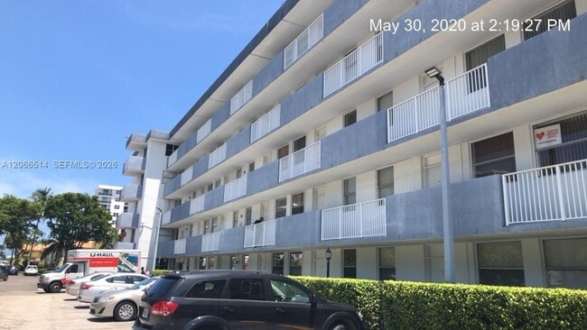 Photo - 1801 S Treasure Dr Unit 401