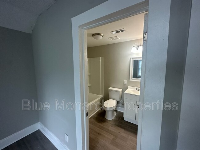 Photo - 5249 Clearwater Lake Rd