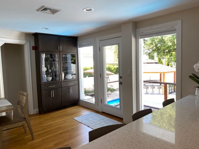 15 Campbell Rd
