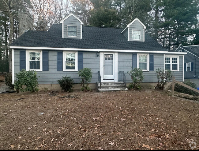 Building Photo - 1900 New London Turnpike Rental