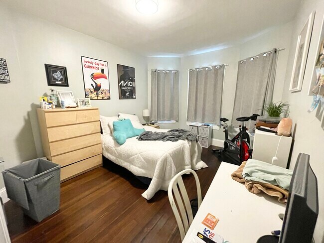 Photo - 147 Boston St Unit 1