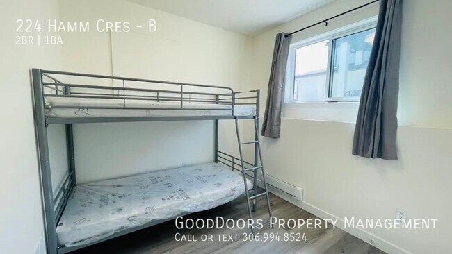 Photo - 224 Hamm Cres Unit B