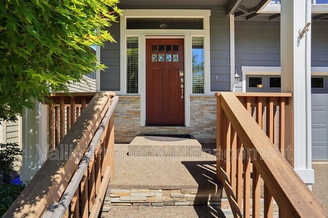 Photo - 5164 Andresen St SE
