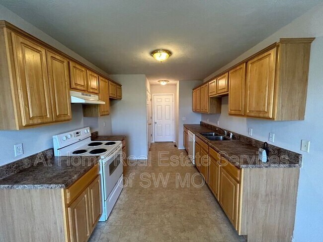 Photo - 142B Dogwood