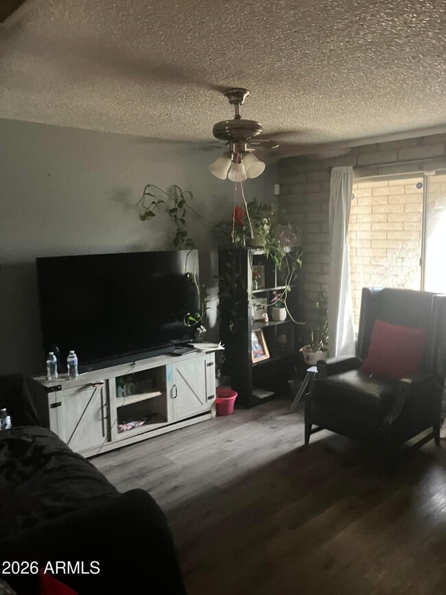 Photo - 4214 W Lewis Ave