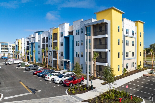 Building Photo - Addison Square Rental