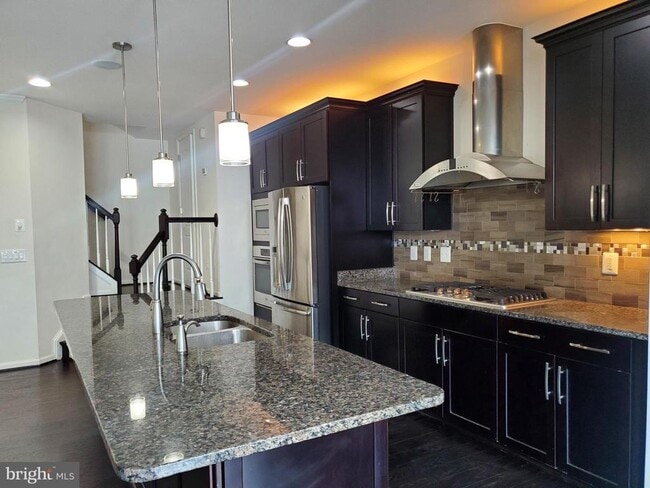 Building Photo - 42318 Benfold Square