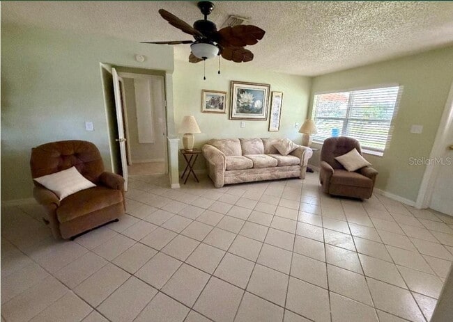 3303 Minnow Creek Dr