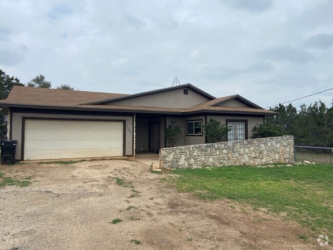 Building Photo - Newly Remodeled Rental