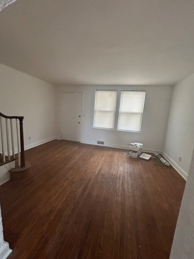 Photo - 66 Allison St NE