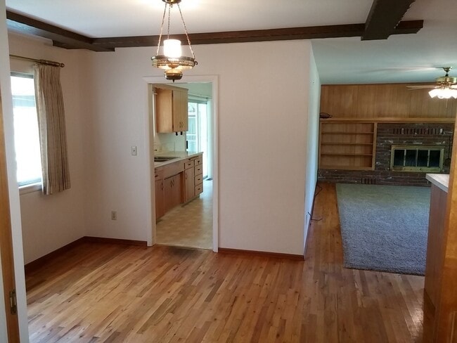 Building Photo - 1 Acre of Property off Oasis Rd.