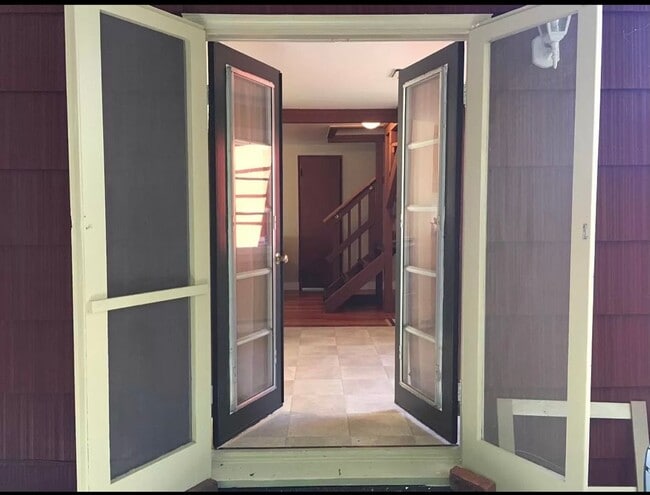 Photo - 3 bedroom 1 bathroom house close to Hendricks Park!