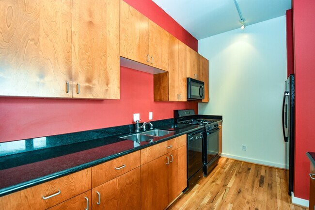 Photo - 915 Franklin St Unit 2H