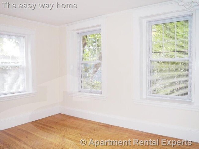 Photo - 156-158 Summer St Unit #B3 Unidad #B3