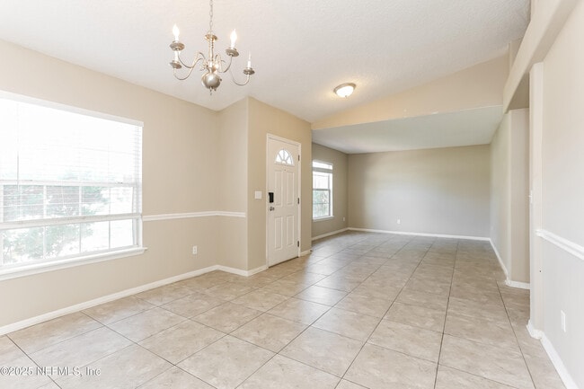 Photo - 10002 Lancashire Dr