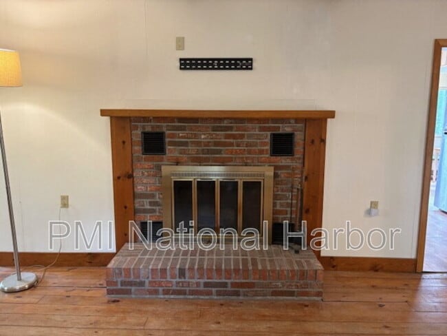 Photo - 611 Rosemere Ave