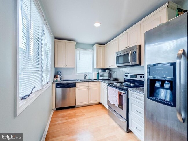 Photo - 116 Montrose Ave