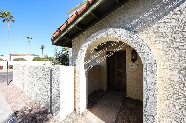 Photo - 8821 S 48th St