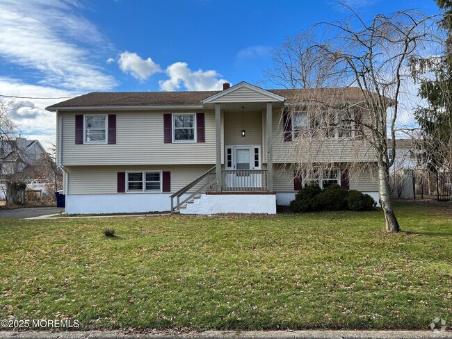 Building Photo - 1804 Westfield St Rental