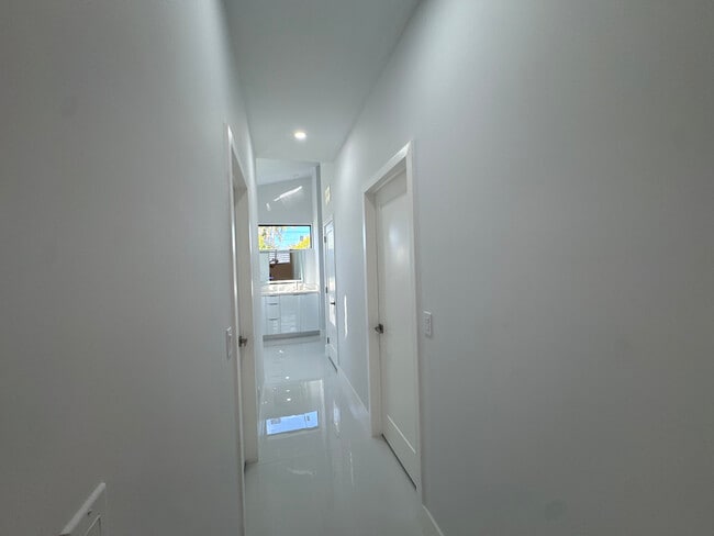 Photo - 1882 Coral Point Dr