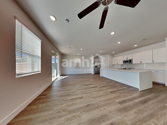 Photo - 8095 Braavos Peninsula Ave