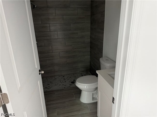Photo - 2620 57th St W