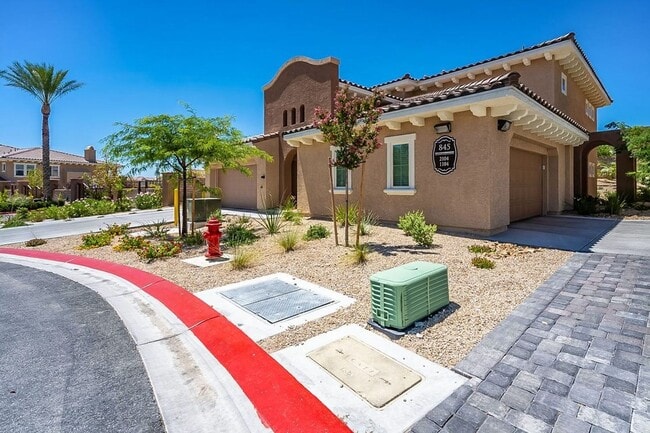 Photo - 845 Pantara Pl