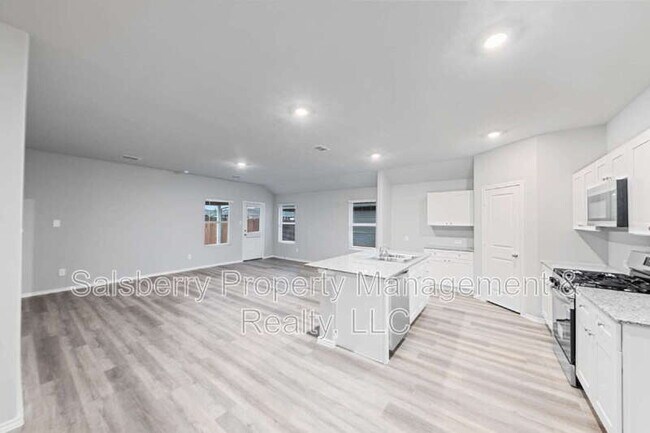 Photo - 316 Deaf Smith St