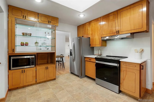 Photo - 2840 S Yates St