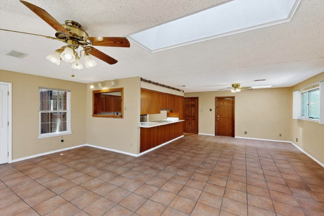 Photo - 7029 Veranda Rd NE