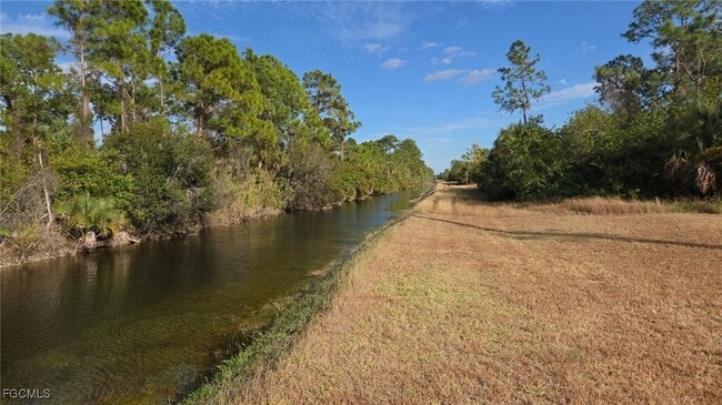 Photo - 1013 Butler St E