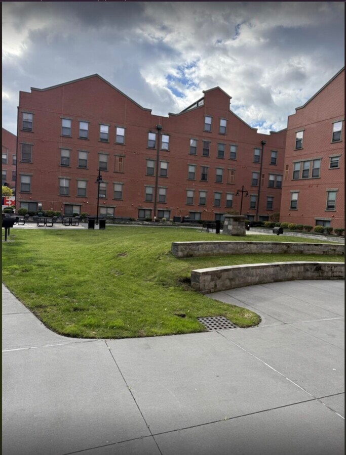 Photo - 160 Lafayette St Unit 402