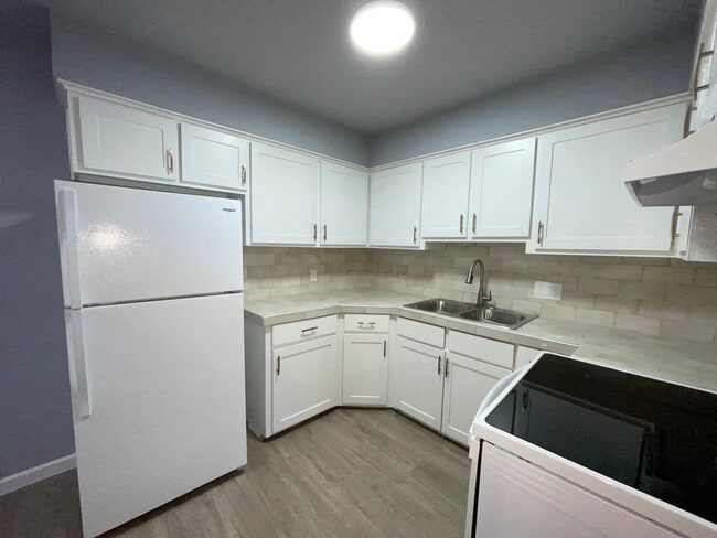 Photo - Augusta Apts Unit 8