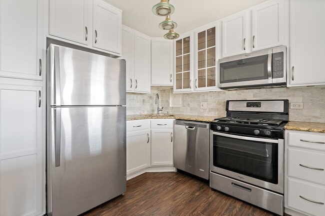 Photo - 1450 E 55th Pl Unidad 530S