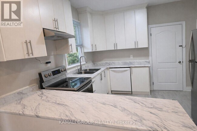 Photo - MAIN - 4554 THIRD AVENUE